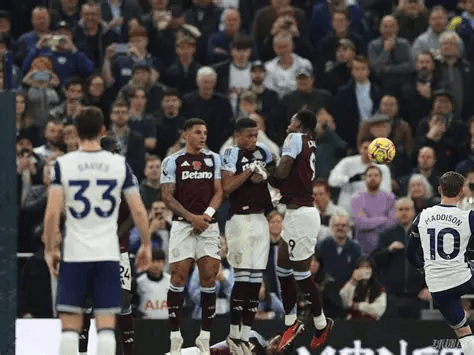 开云APP-德国杯今晨再迎强敌，门兴格拉德巴赫造点机会，主帅态度：质疑声仍在，高层口径保持一致的简单介绍